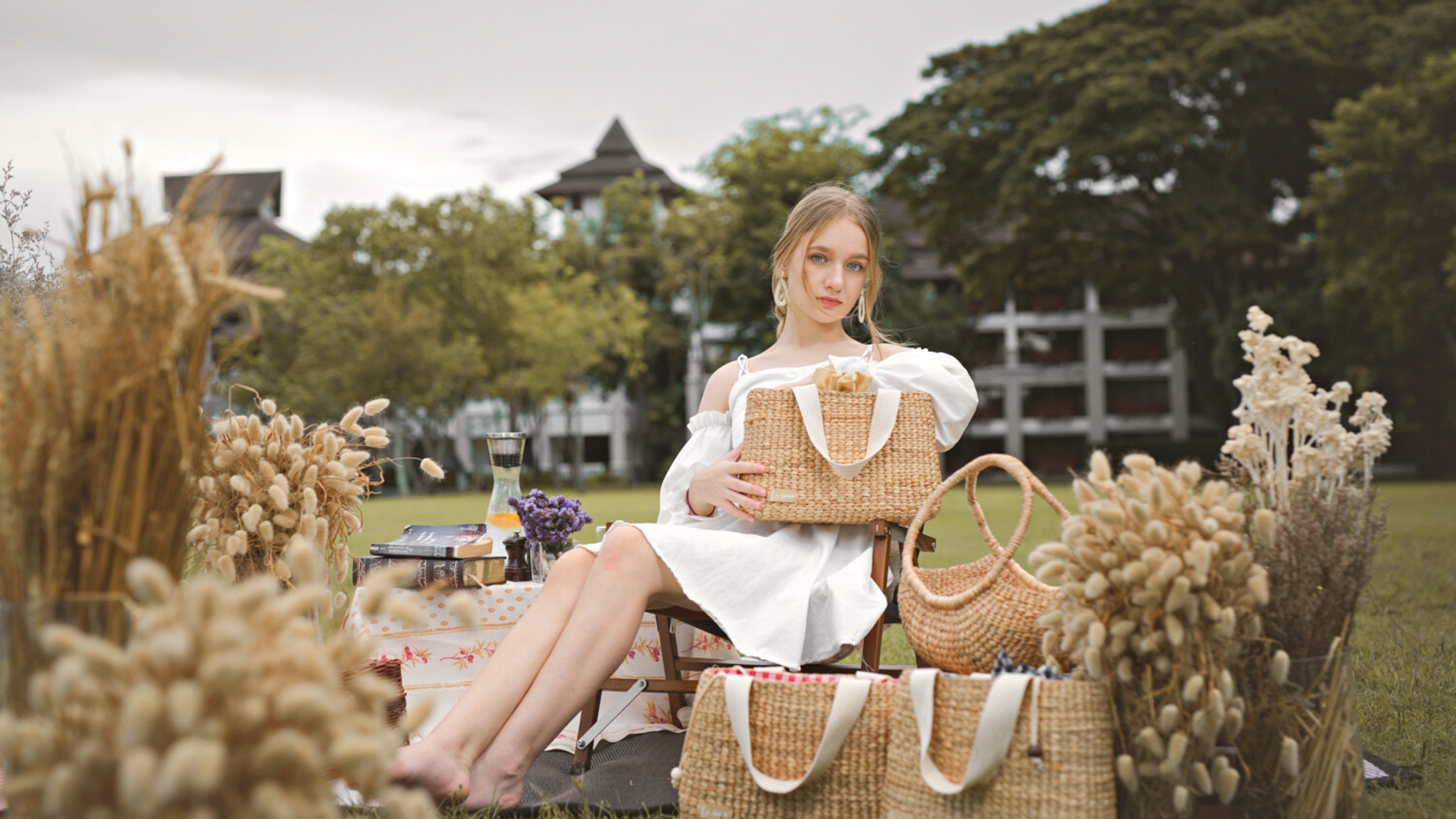 Natural woven bags La Chava